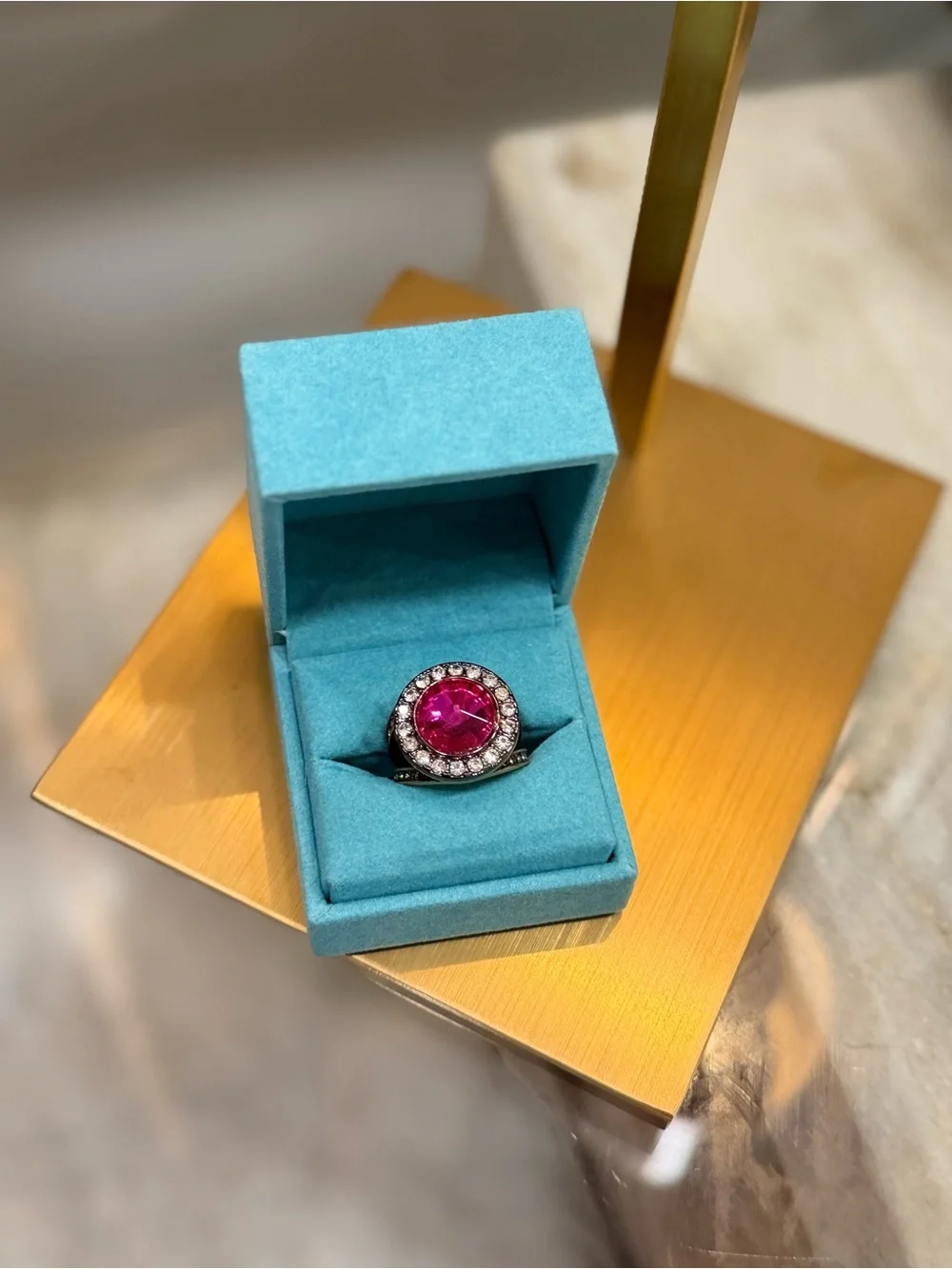 Kurt Geiger Pink Sm Octavia fuchsia Crystal Halo Ring